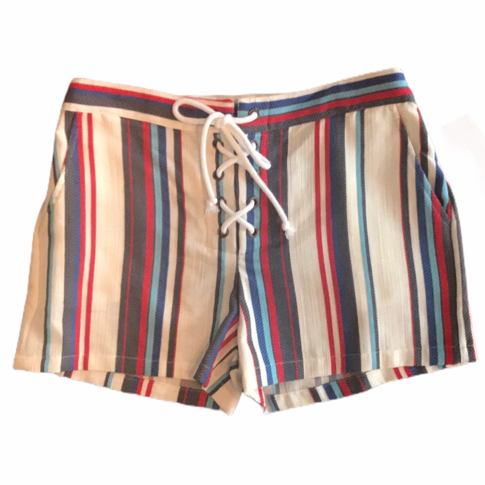 Evolutionary striped rope string shorts L